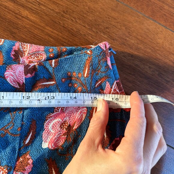 Anthropologie Drapey Flare Paints Floral Pattern Blue and Pink Size 4 - Picture 9 of 9